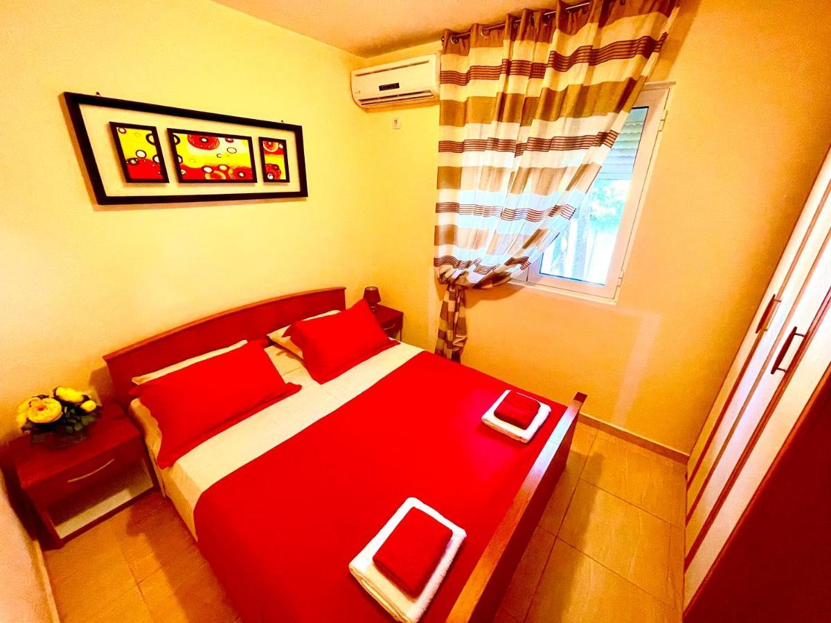 Holiday Home Viko Sutomore Exteriér fotografie